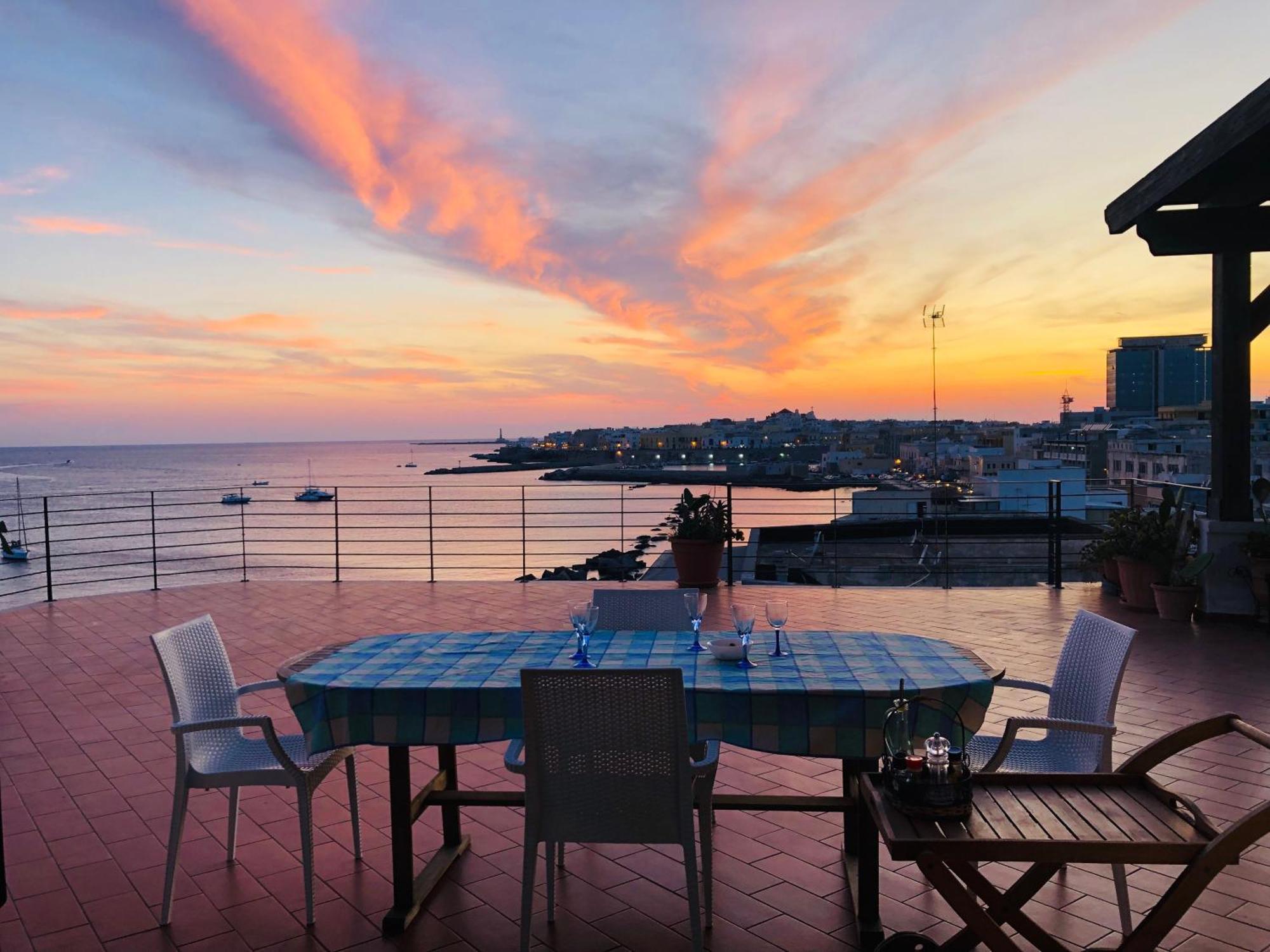 Hotel Palace Vista Mare Gallipoli Buitenkant foto