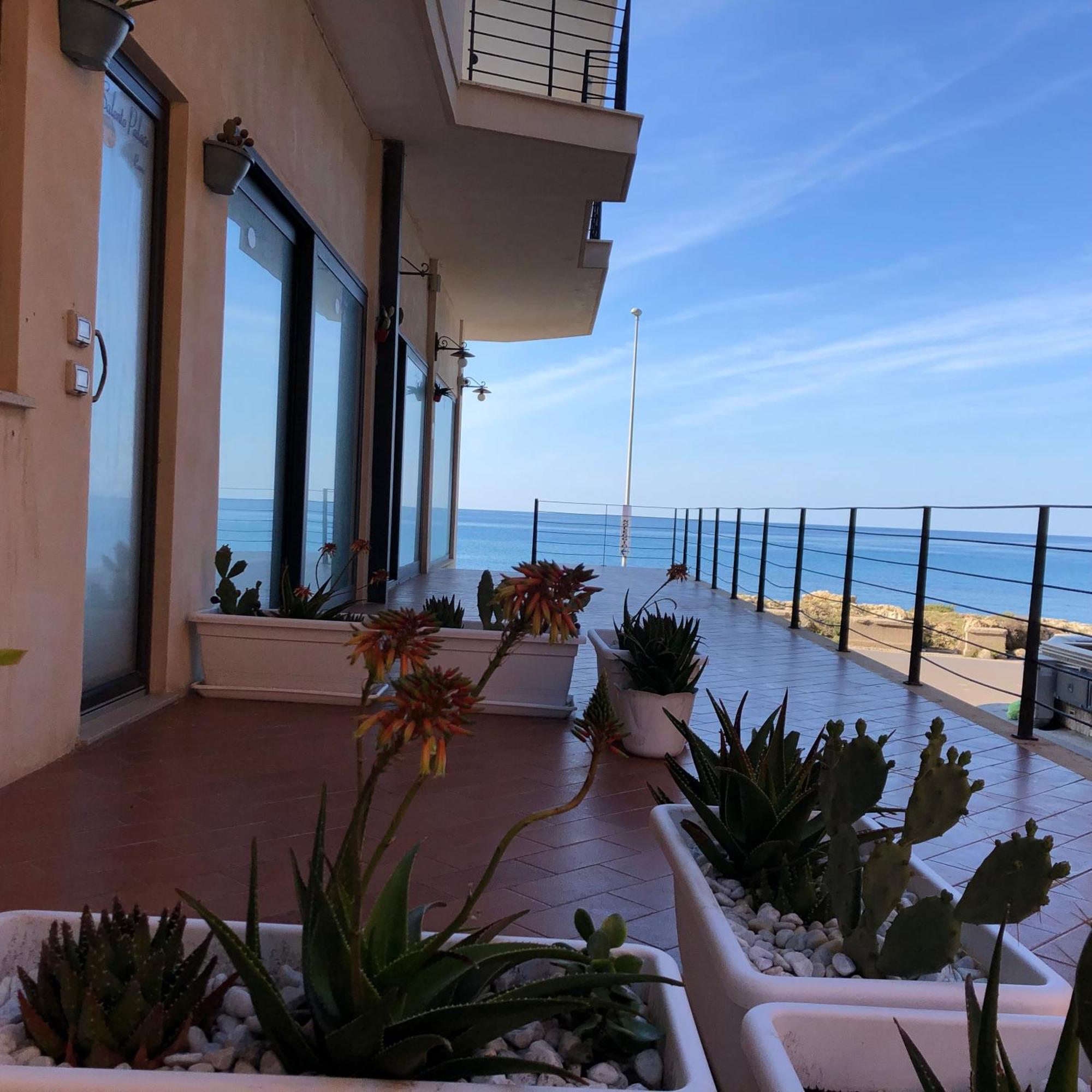 Hotel Palace Vista Mare Gallipoli Buitenkant foto